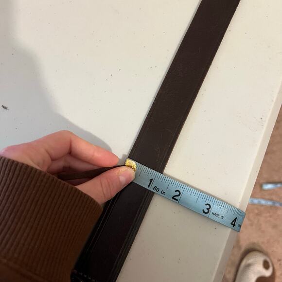 Guess Brown Distressed Genuine Leather Worn in Silver Buckle Belt Size Medium - Picture 6 of 11